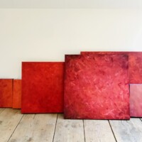 Monochromes rouges dans un atelier - Peintures à l’huile sur toile