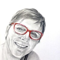 Portrait d'une femme à lunettes - Graphite et crayon de couleur sur papier